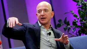 Read more about the article Jeff Bezos Steps Down In Order To Become Even Richer In Other Pursuits