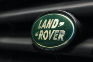 Read more about the article Land Rover Discovery Moves Up-and-Up with 2023 Metropolitan Edition